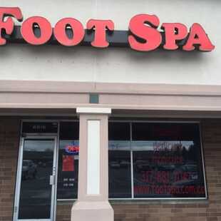 Picture of the Foot Spa sign on the front of our massage spa
